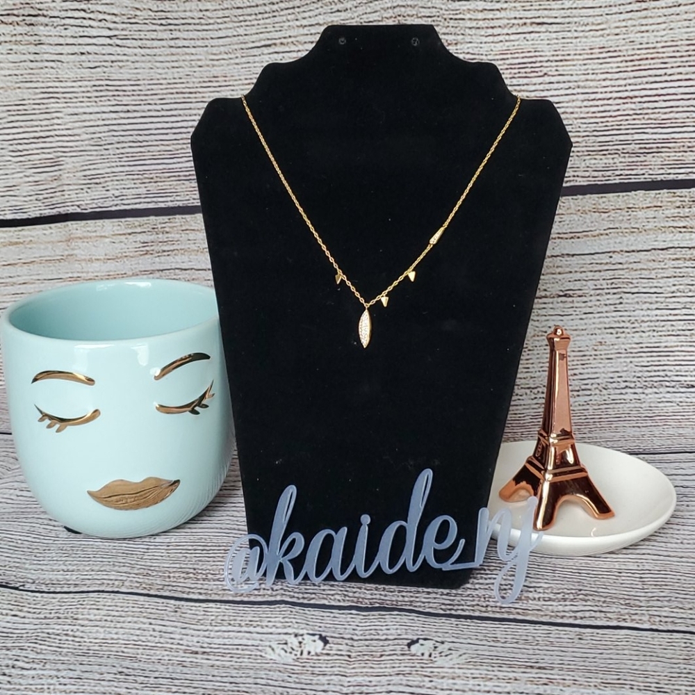 Stella & Dot Aurora Drop Necklace